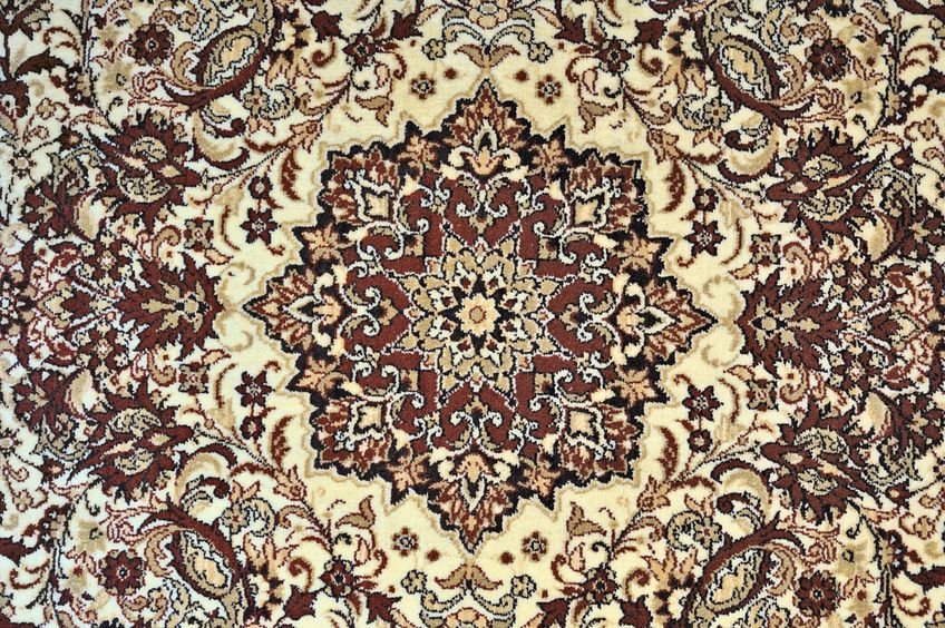 6927132 - carpet with ornament as horizontal background